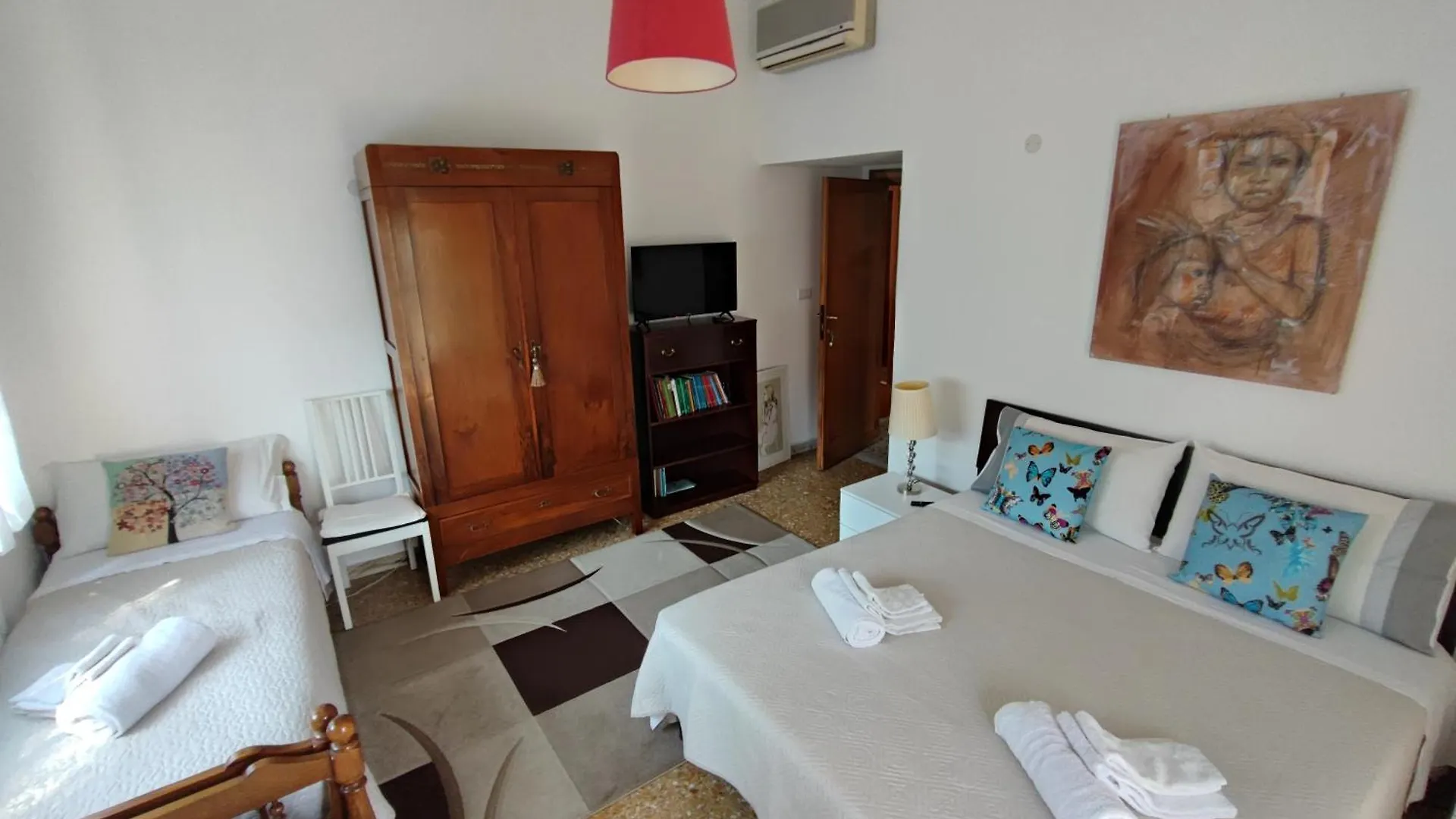 Hotel Il Cavaliere Dell'Eur Roma 0*,  Italia